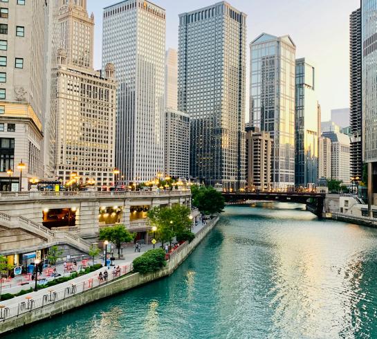 Downtown Chicago skyscrapers and water